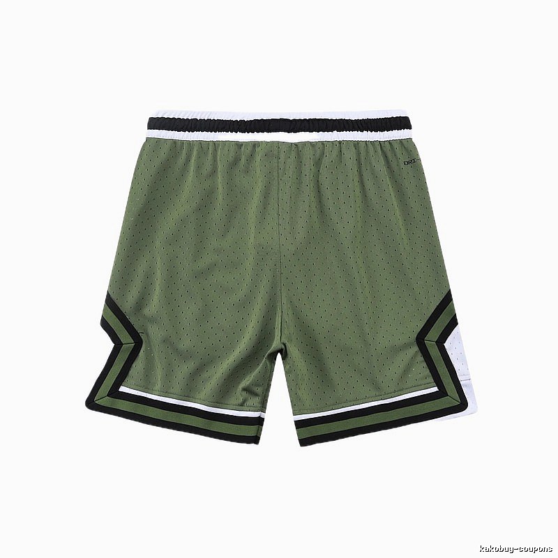 AJ sporty green shorts