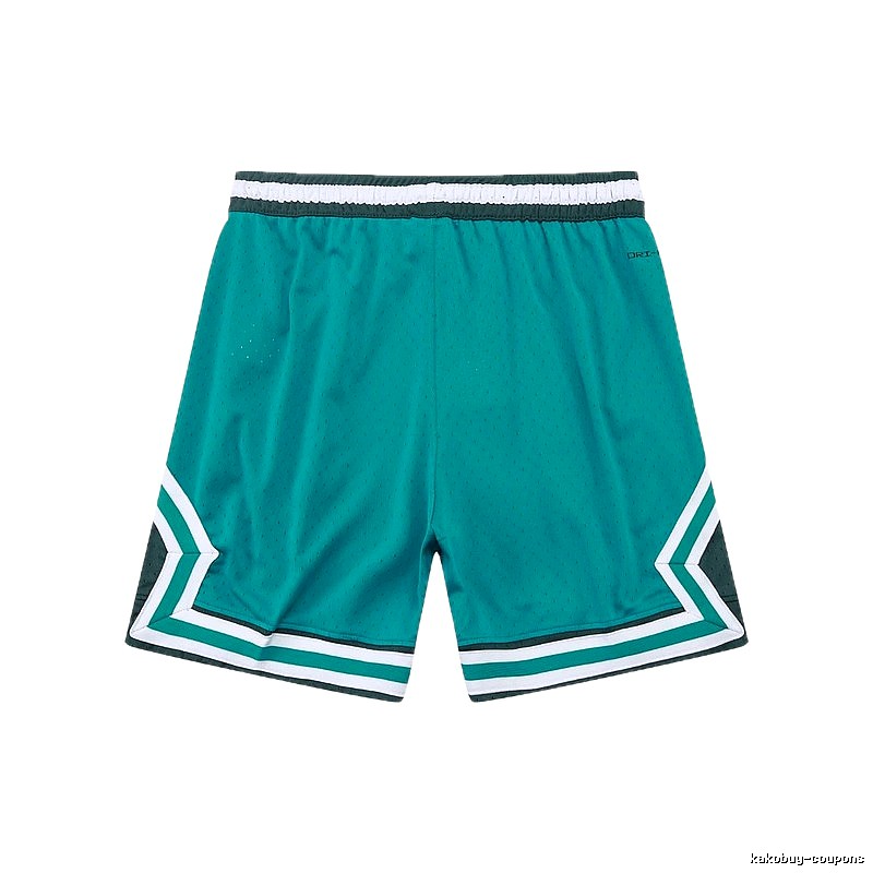 AJ sporty green shorts