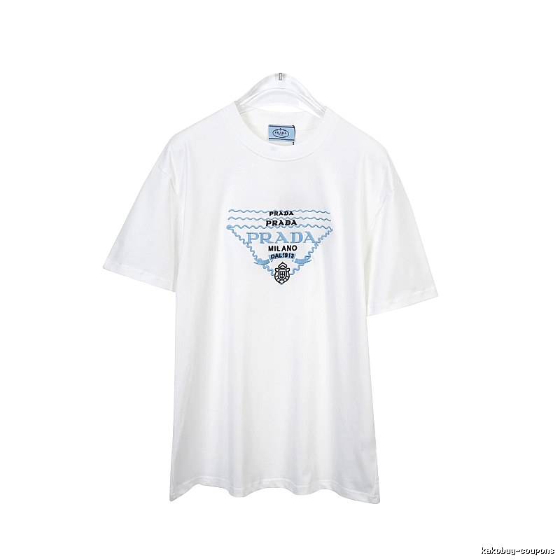Amiri Weekend Logo T-shirt Black Small AM for Seasonal Looks