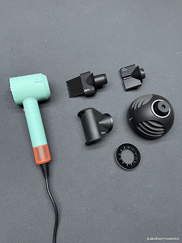 Dyson Hair Dryer with Mint Hair Dryer Set Detail