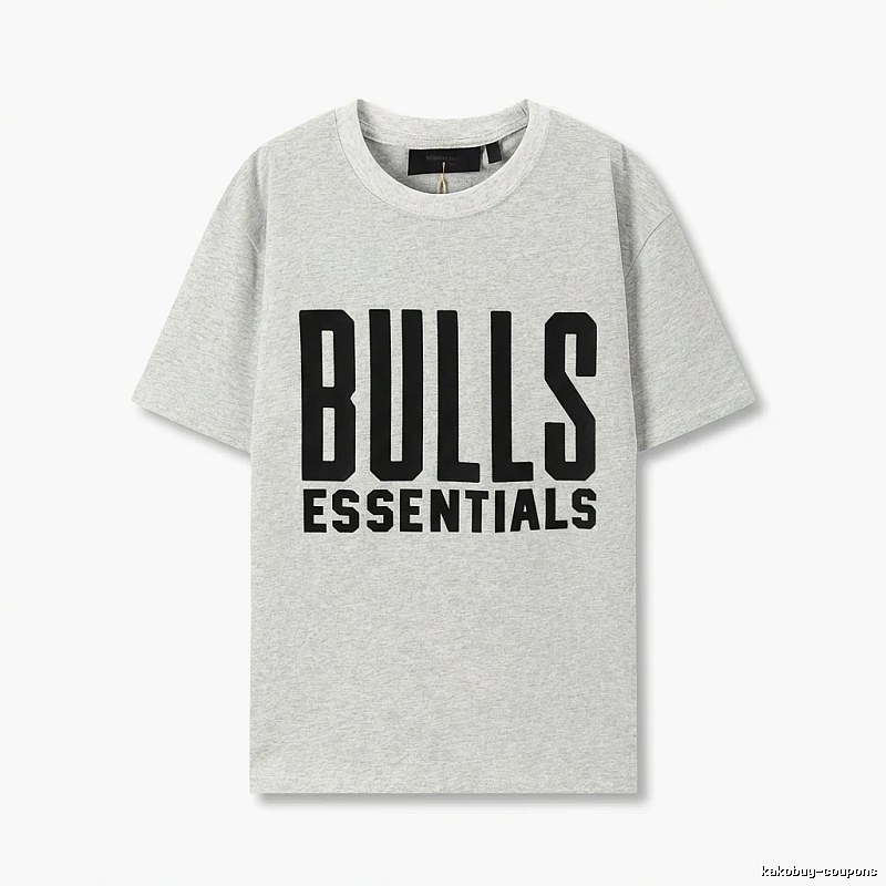 ESSENTIALS Bulls Style Grey T-shirt
