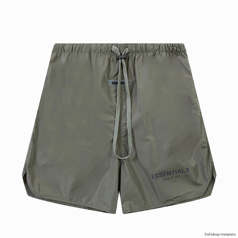 ESSENTIALS casual style military green shorts