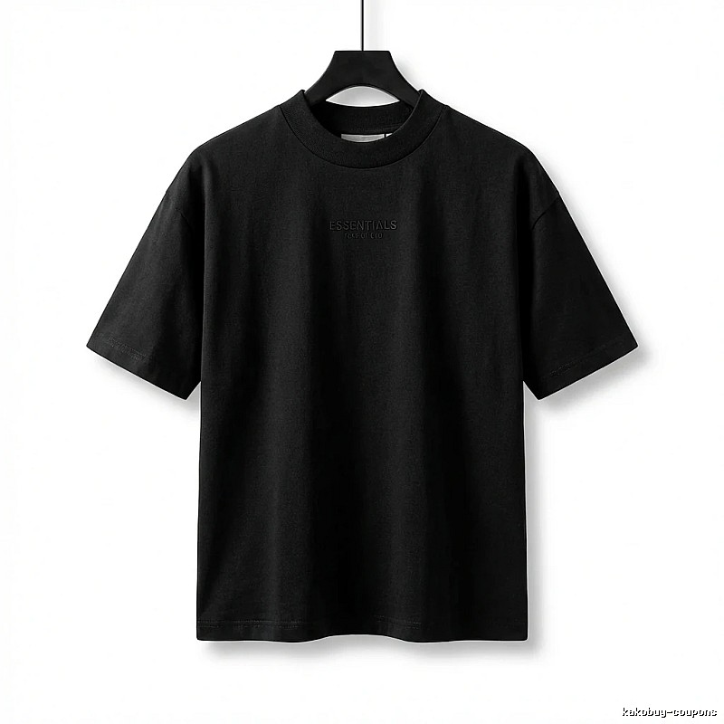 ESSENTIALS minimalist style black T-shirt