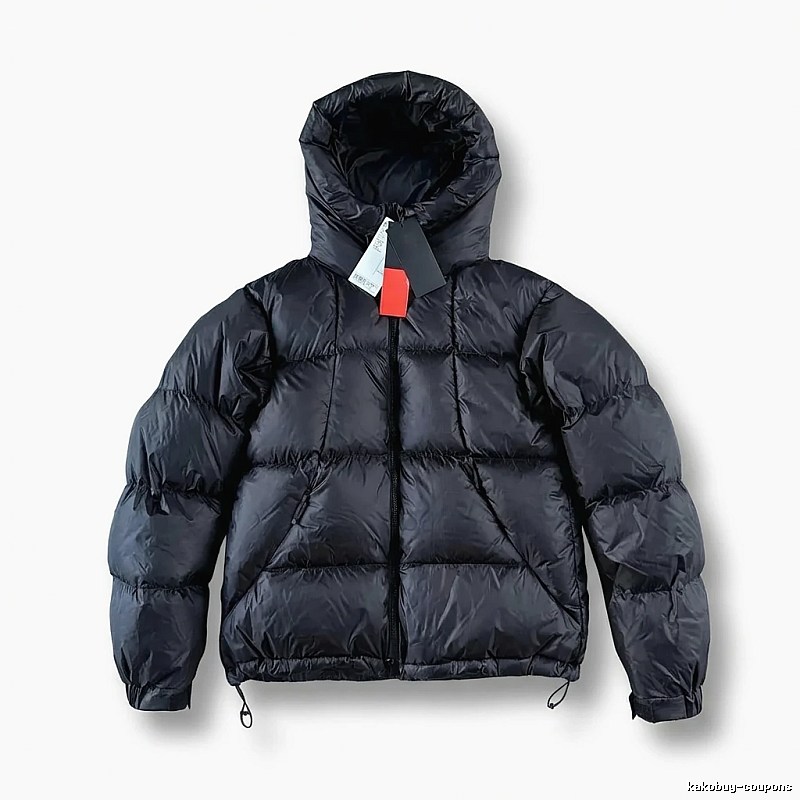 GWD black hooded down jacket