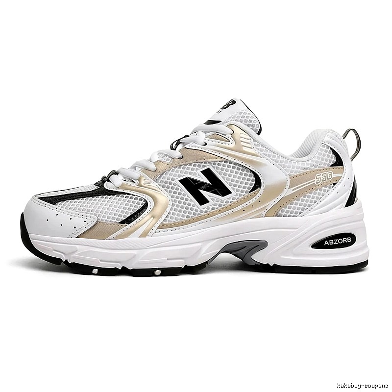 New Balance 580 retro-style sports shoes
