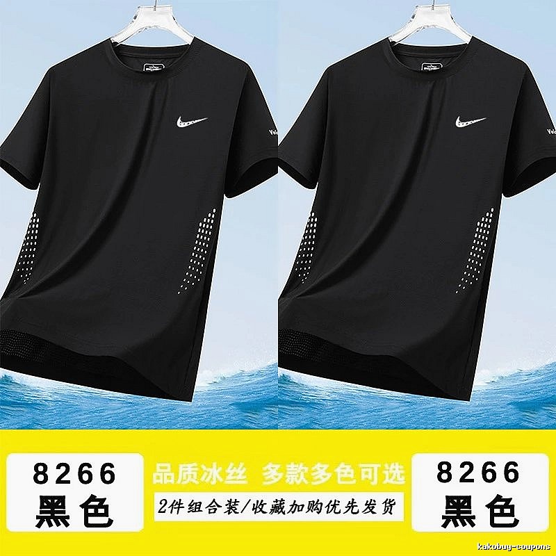 Nike Patterned Athletic T-shirt Lightweight Short Sleeve with Polished Detail