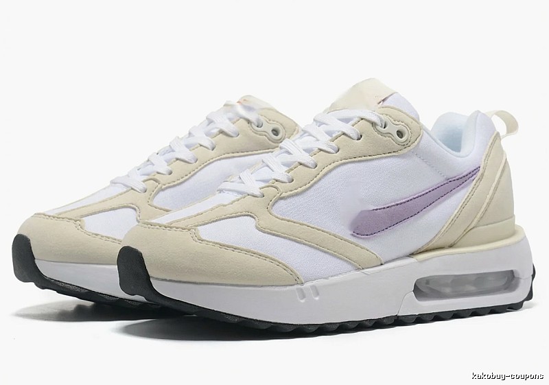 Nike retro-style off-white sports shoes