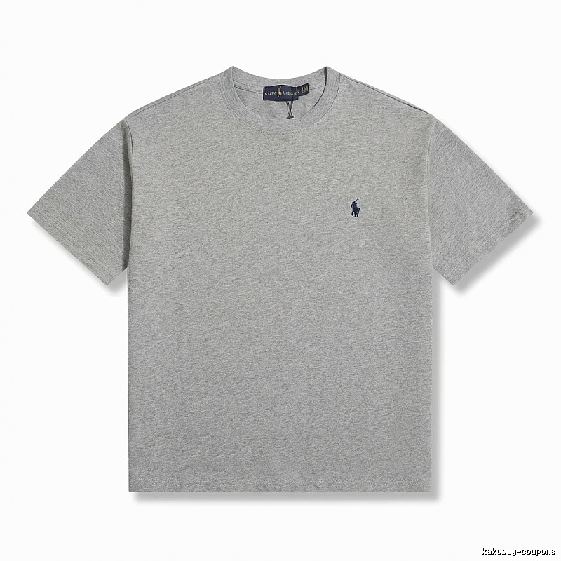 Ralph Lauren's classic and simple style gray T-shirt.