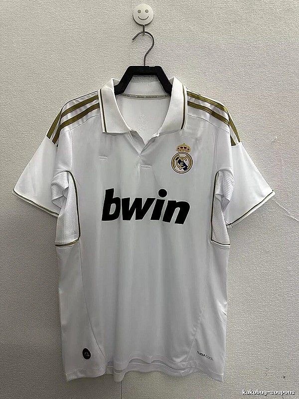Real Madrid Relaxed Retro Teka soccer jersey White Retro Football with Designer-Inspired Detail