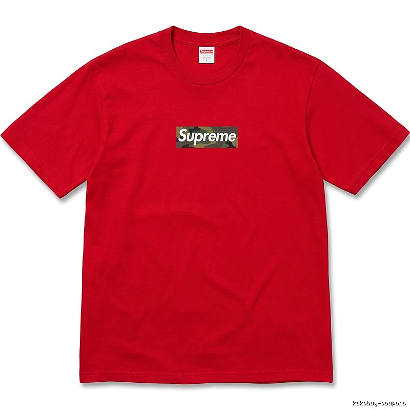 Supreme camouflage-style red T-shirt
