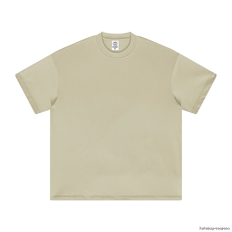 Travel Plain white T-shirt Minimal White Short with Modern Look