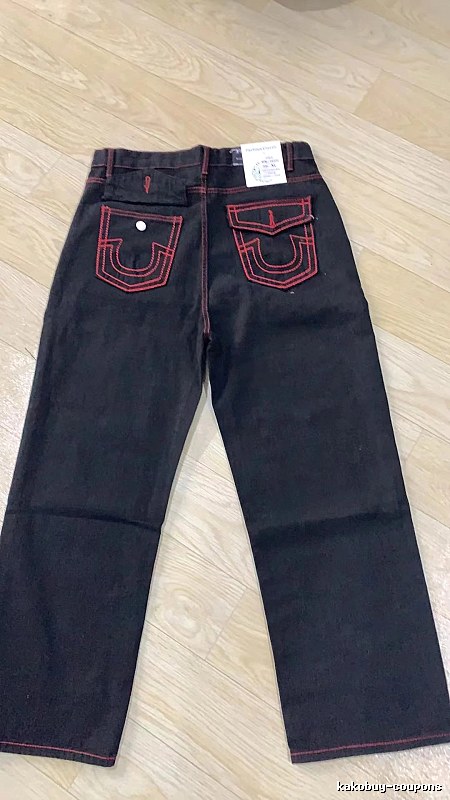True Religion Black Red Contrast Stitch Jeans Travel Styling Logo