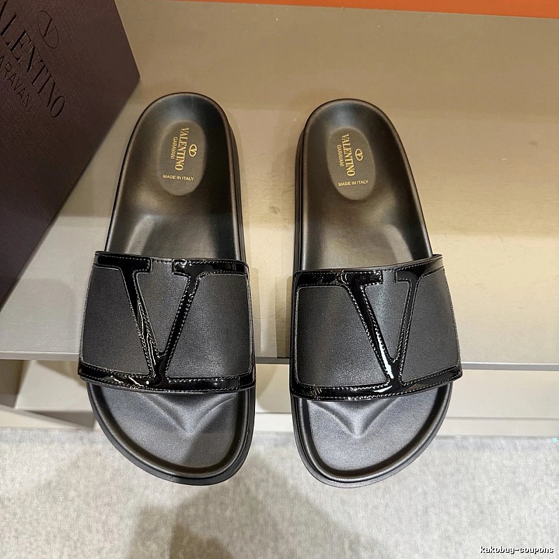 Valentino Big V Collection Light Luxury Style Black Slide Sandals