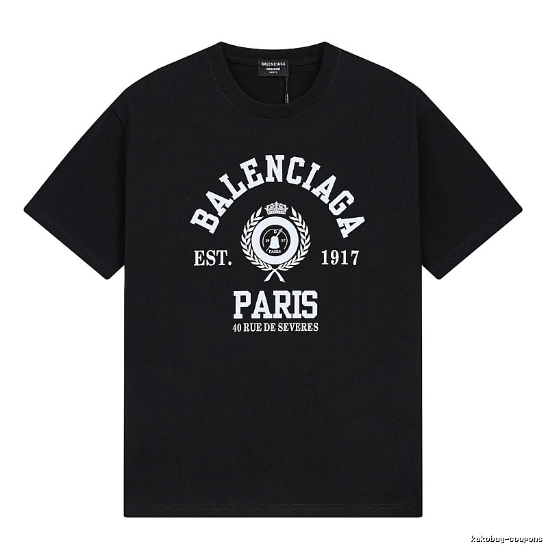 Vintage black short-sleeve T-shirt of Balenciaga